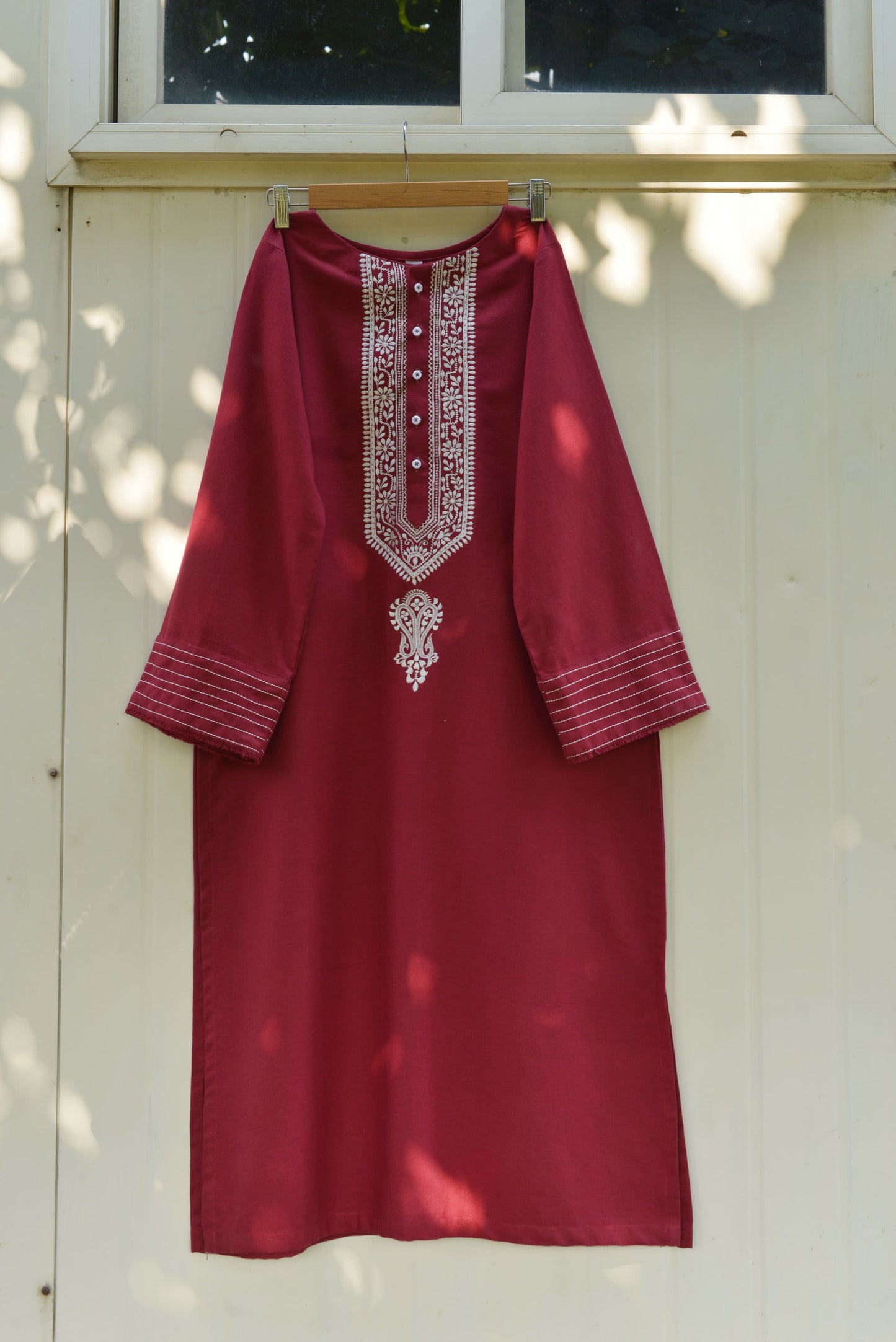 MAROON EMBROIDERED KURTA