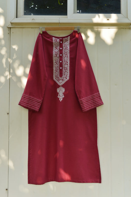 MAROON EMBROIDERED KURTA