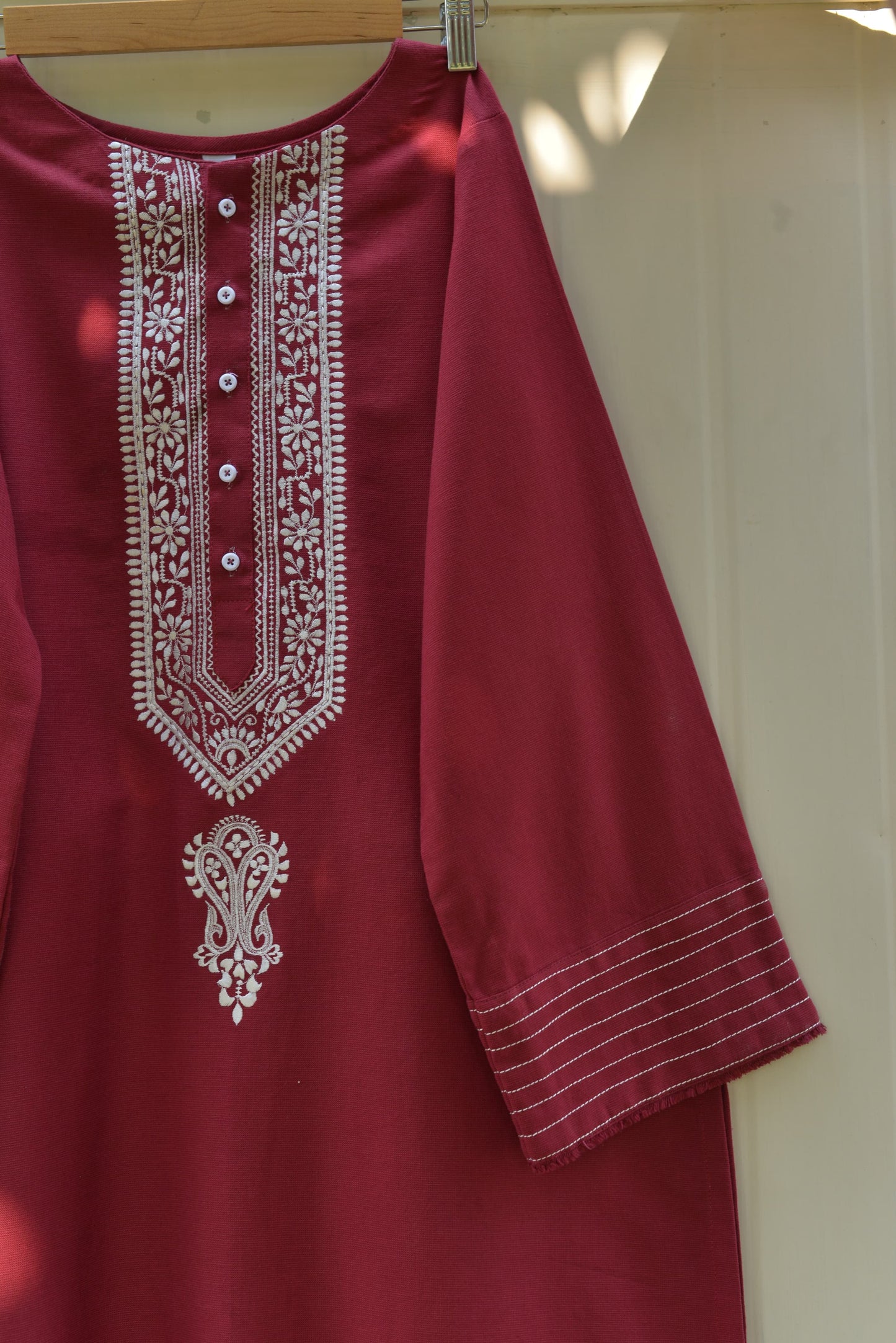 MAROON EMBROIDERED KURTA